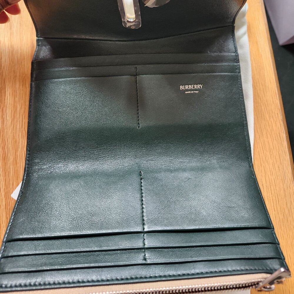 New Burberry Rocking fabric wallet/clutch - Picture 5 of 6